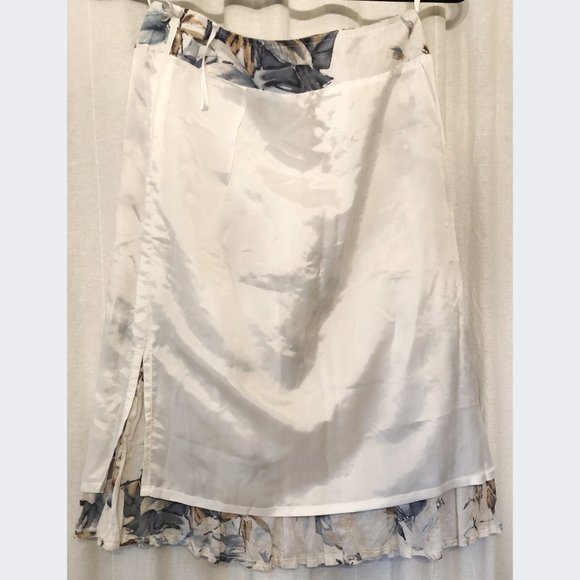 Floral Knee Length Skirt - Picture 8 of 15